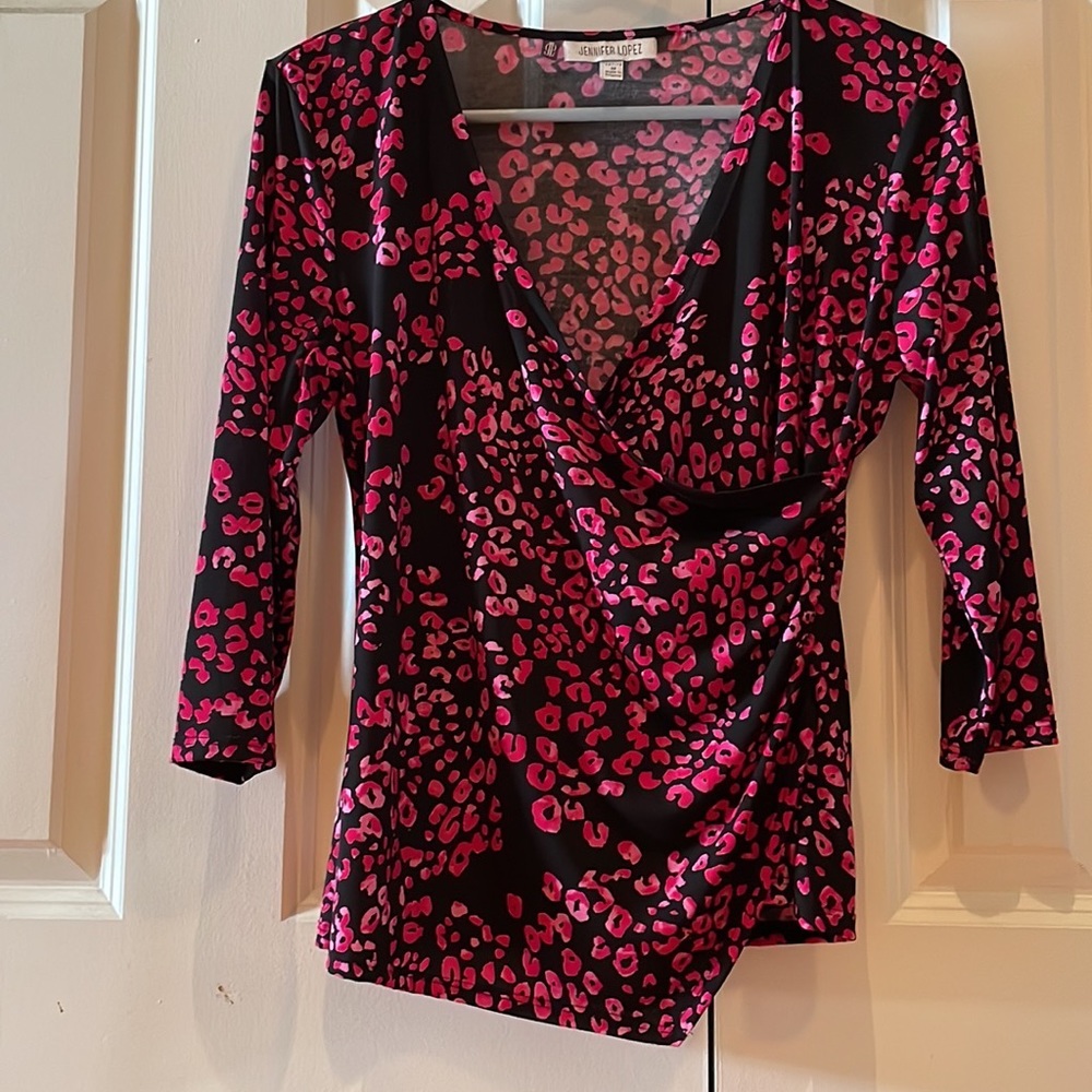 Jennifer Lopez floral top